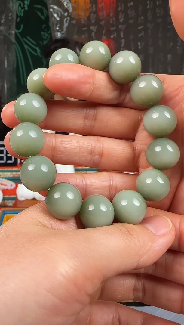 未镶嵌和田玉挂件手串