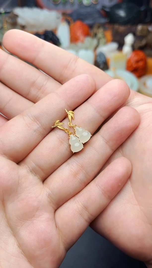 【闪购商品】和田玉耳饰银S925镶嵌葫芦 01