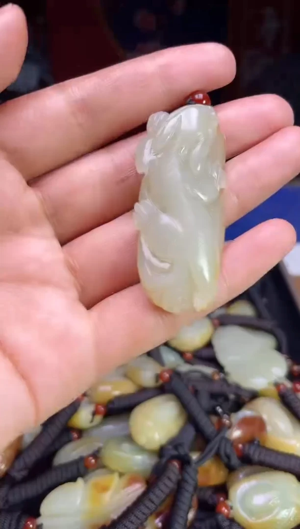 颈饰未镶嵌和田玉123