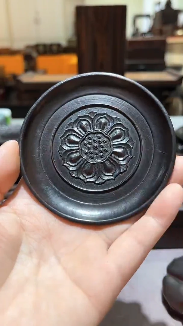木精品木雕精工细作