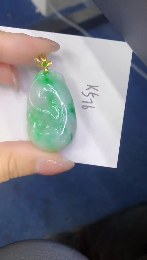 颈饰未镶嵌翡翠缅甸天然翡翠A货