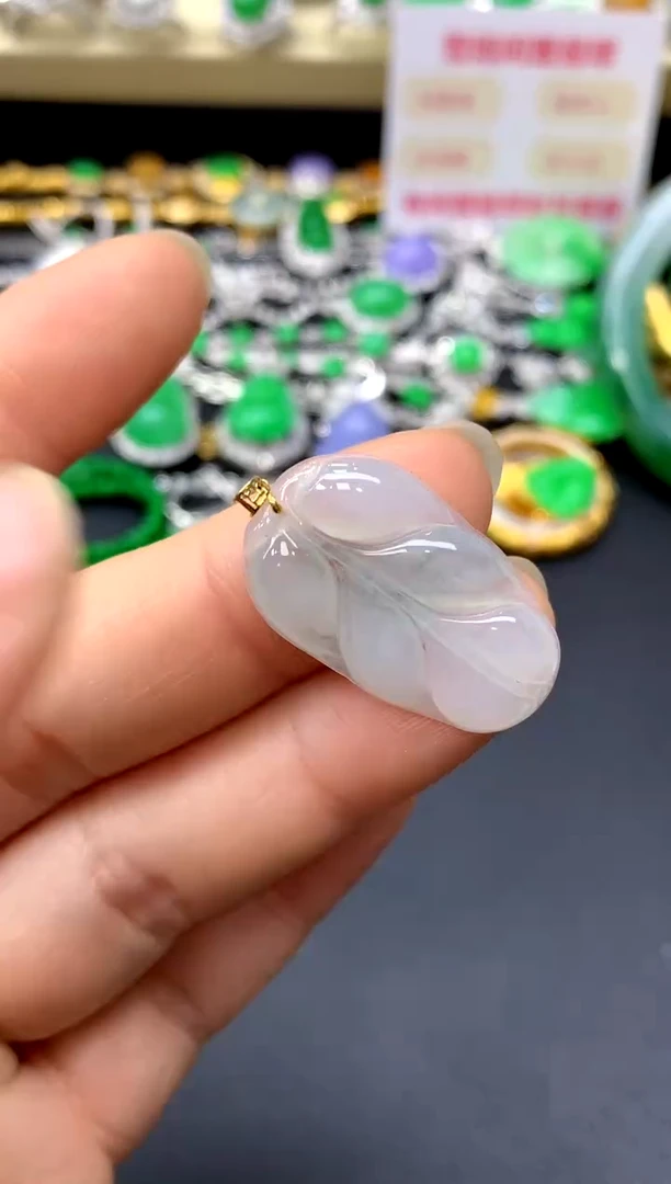 颈饰18K金镶嵌翡翠106-中国好珍宝