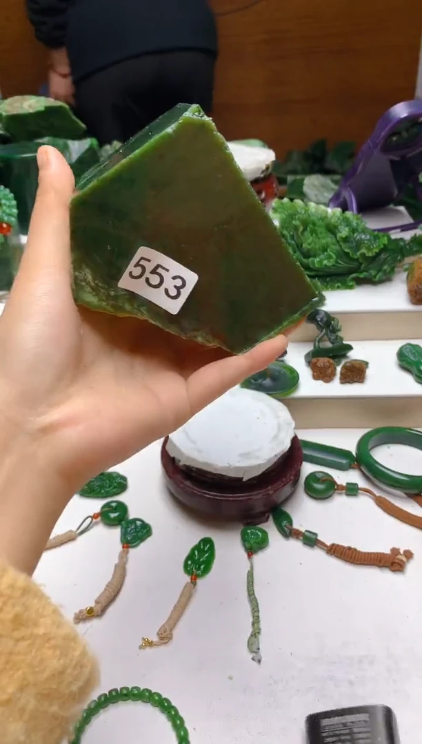 未镶嵌和田玉珠宝半成品1