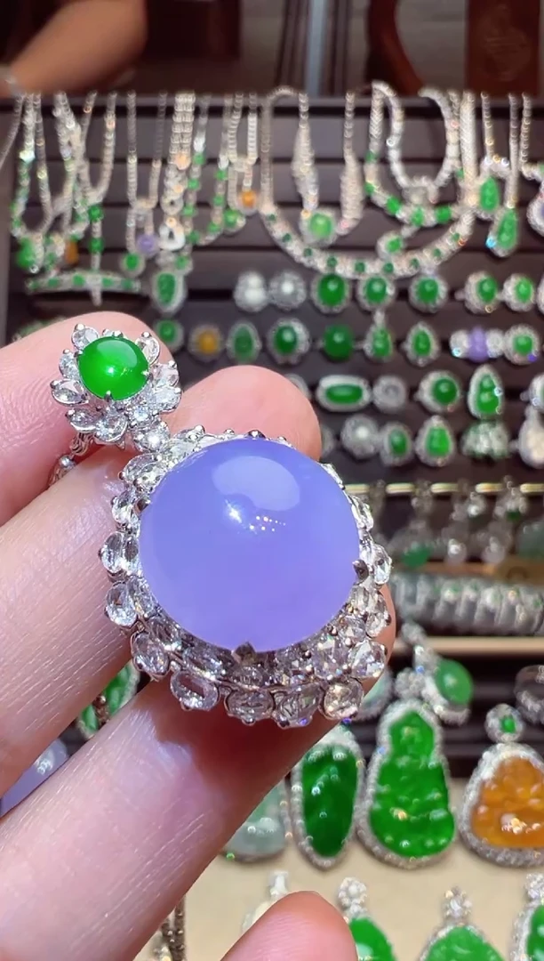 翡翠18K金镶嵌吊坠(不含链)蛋面