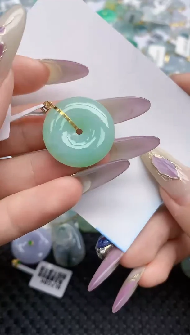 翡翠挂件18K金镶嵌378   天然翡翠A货