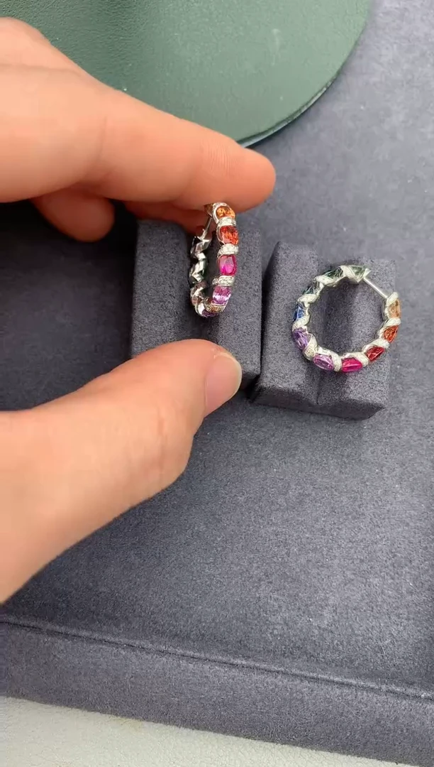 【闪购商品】彩色蓝宝石耳环18K金镶嵌3.9ct彩蓝宝耳环