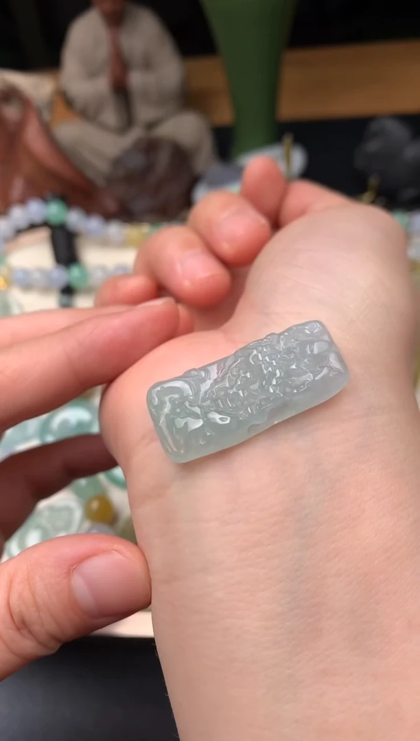 吊坠(不含链)未镶嵌翡翠手牌