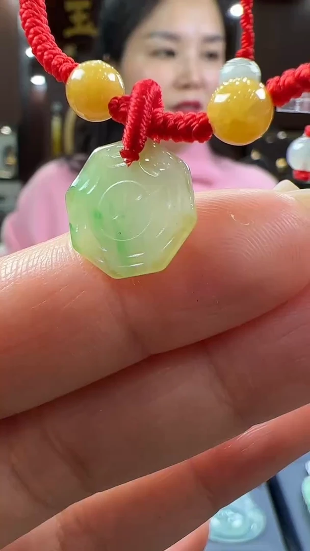 【闪购商品】翡翠挂件未镶嵌手绳