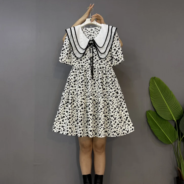 新款大码女装时尚洋气甜美减龄碎花宽松显瘦连衣裙