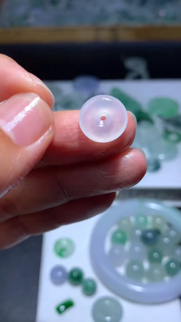 未镶嵌定制翡翠毛货