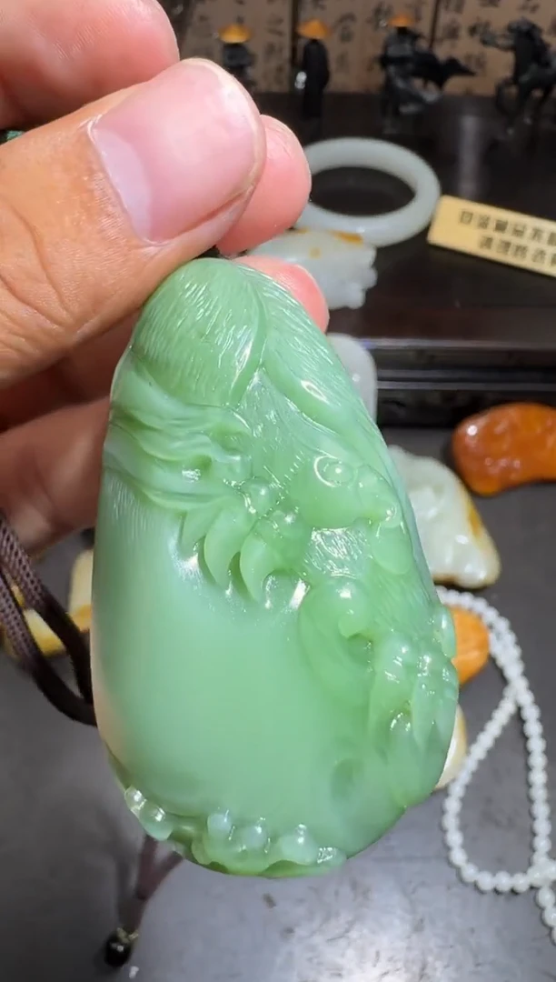 和田玉未镶嵌挂件和田玉