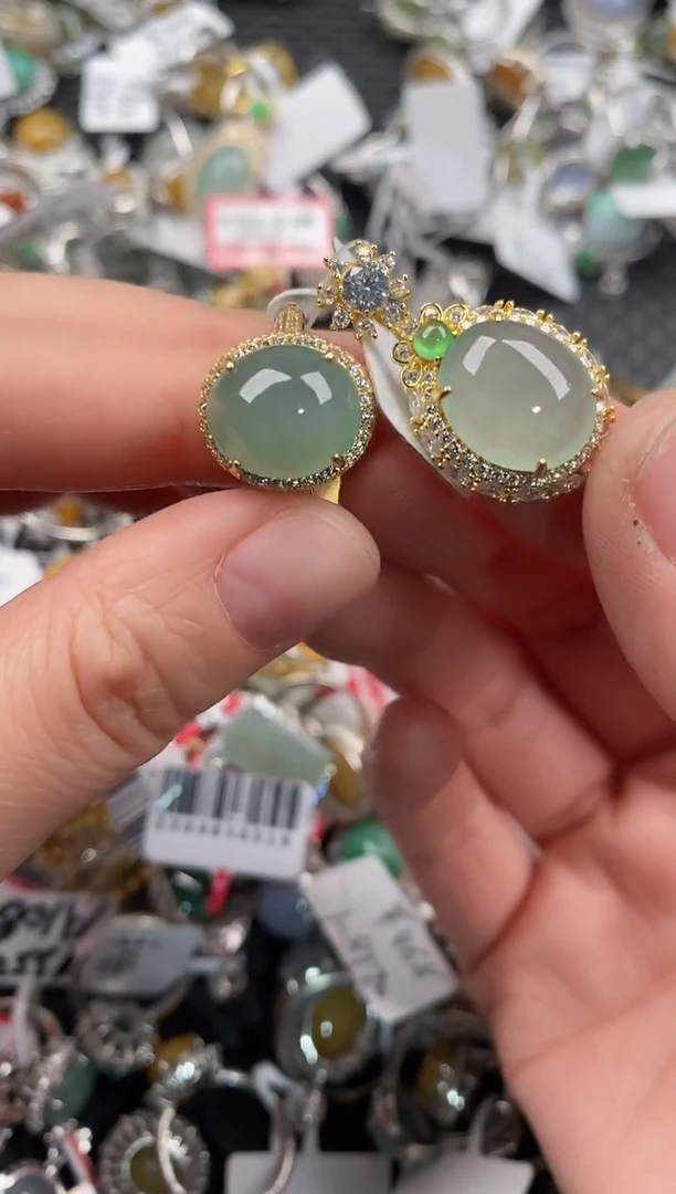 银S925镶嵌戒指翡翠999               7