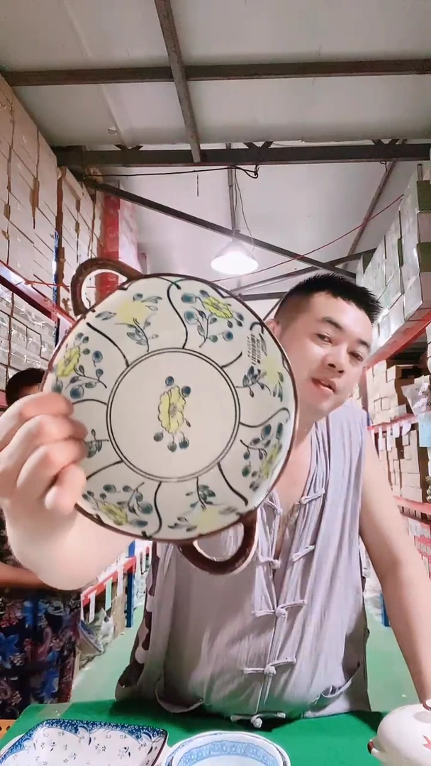 瓷片碗碟好物一件不留@@1