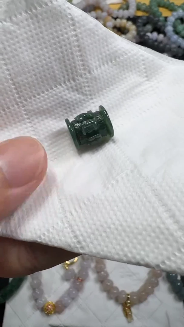 翡翠未镶嵌颈饰【闪购商品】 天然翡翠