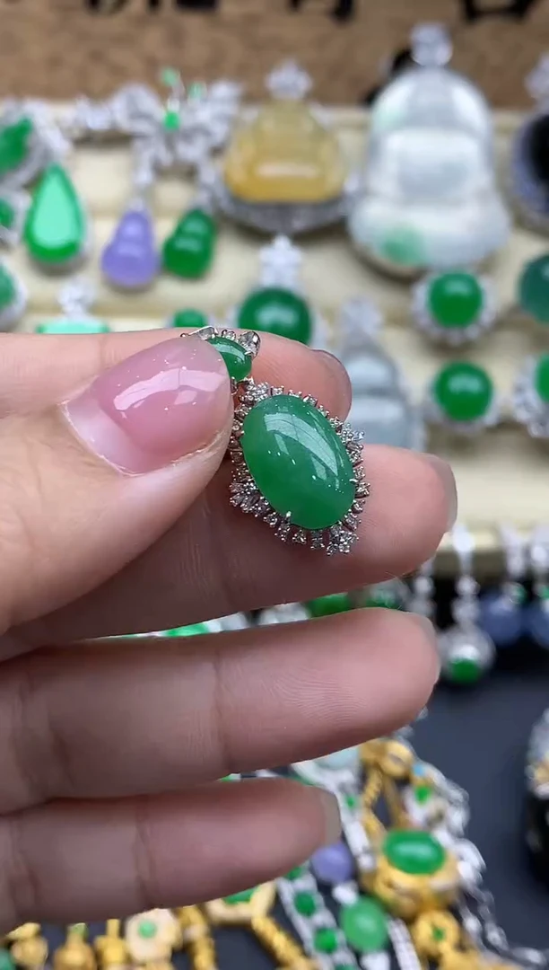 【闪购商品】翡翠颈饰18K金镶嵌504-中国好珍宝