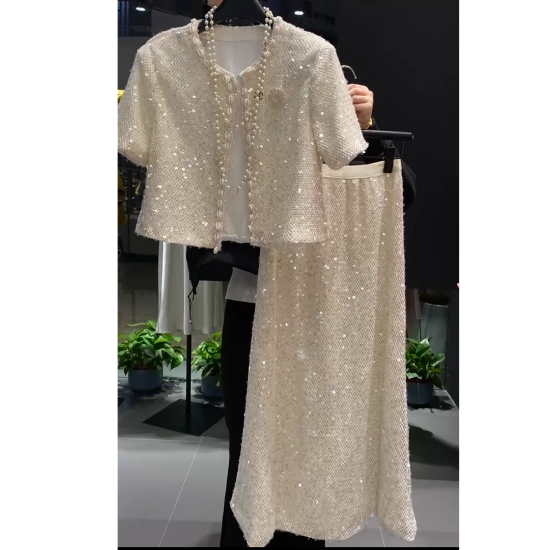 齐齐推荐:法式轻奢香N高定款小香风套装裙