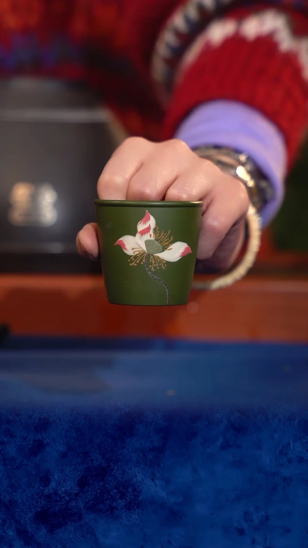 紫砂 宜兴紫砂 绿泥 荷花