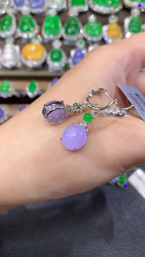 18K金镶嵌翡翠耳饰C80 紫货有一定色差