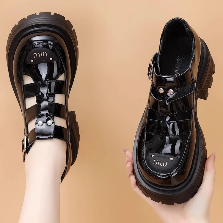 增高厚底包头罗马凉鞋女2025夏季新款镂空透气百搭猪笼鞋小皮鞋女