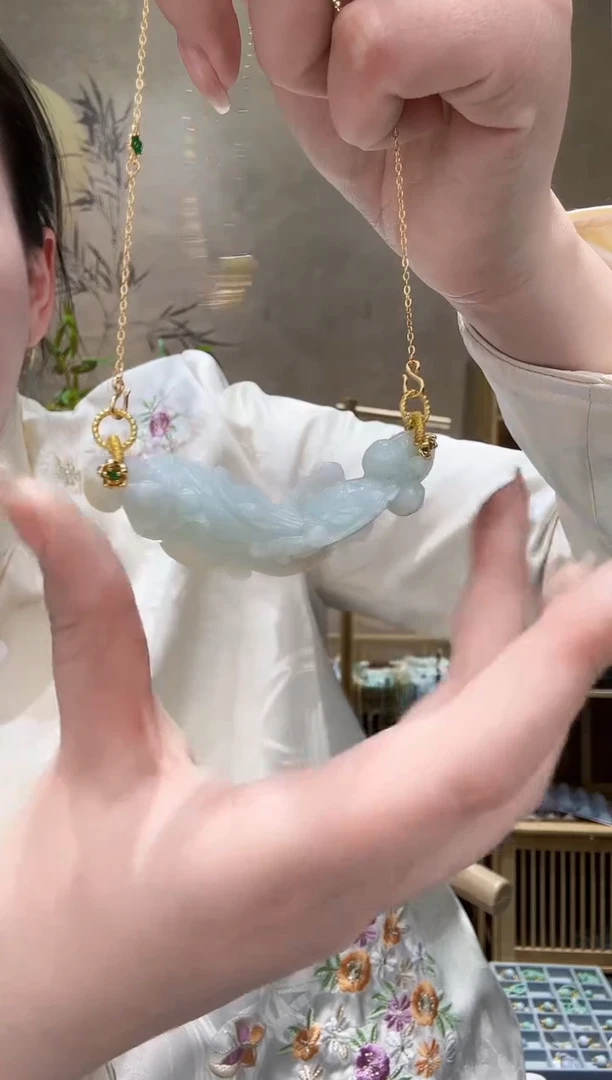 【闪购商品】翡翠颈饰未镶嵌吊坠