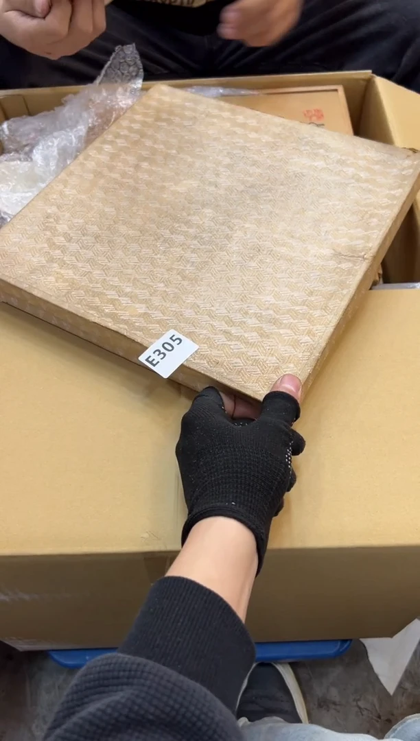 其他品****玲305中古商品，谨慎参拍