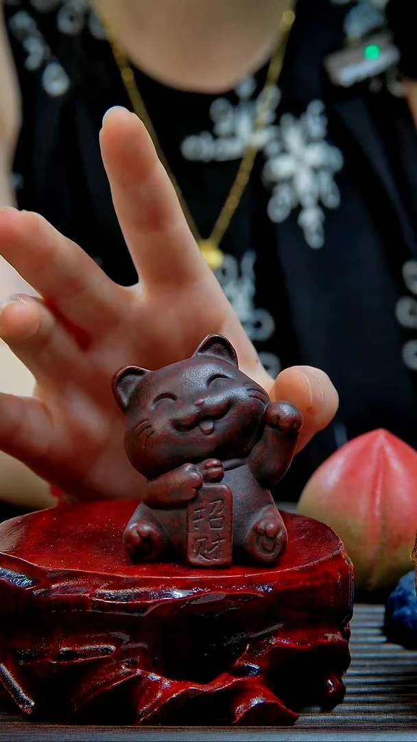 宜兴紫砂手工招财猫