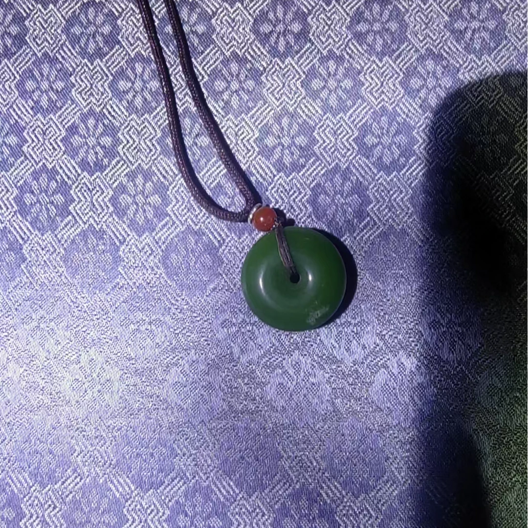 精品和田玉吊坠D59
