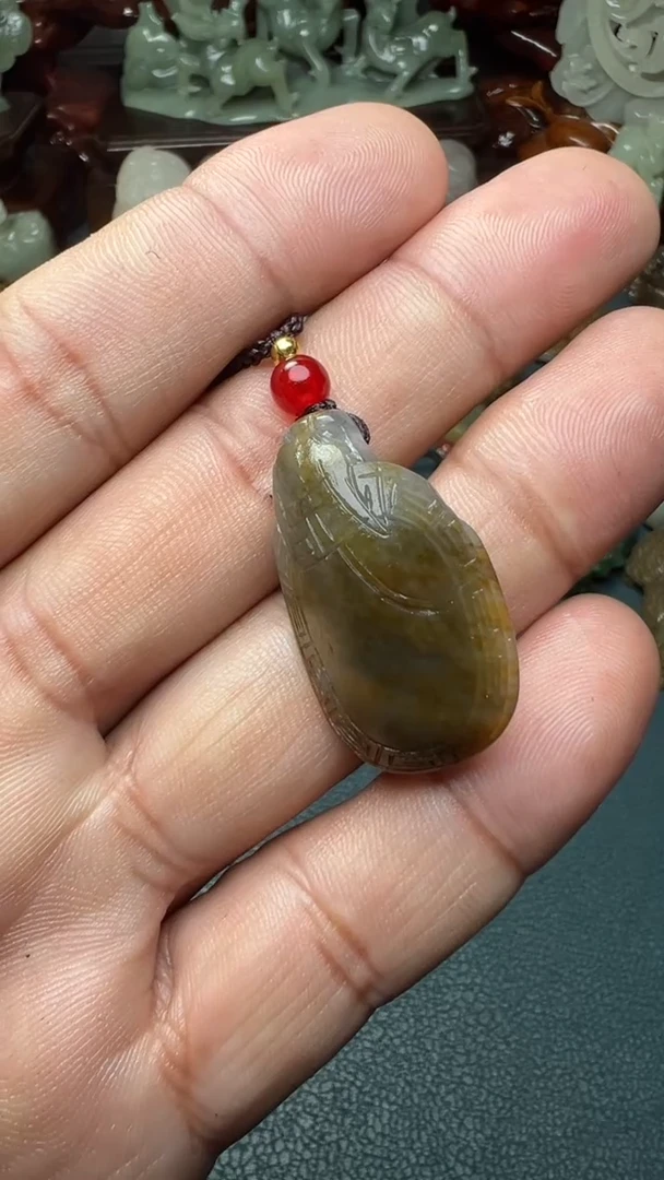 未镶嵌和田玉挂件-