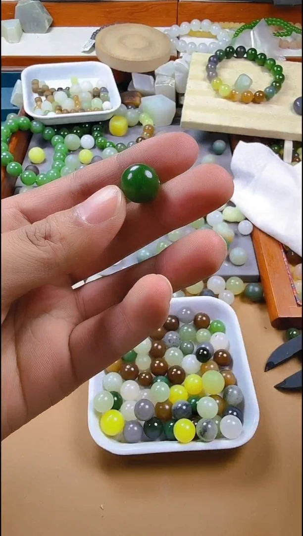 未镶嵌手链和田玉卡14俄罗斯碧玉散珠有色根