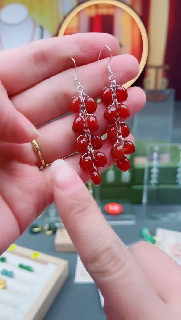 未镶嵌耳饰玛瑙/玉髓红玛瑙流苏