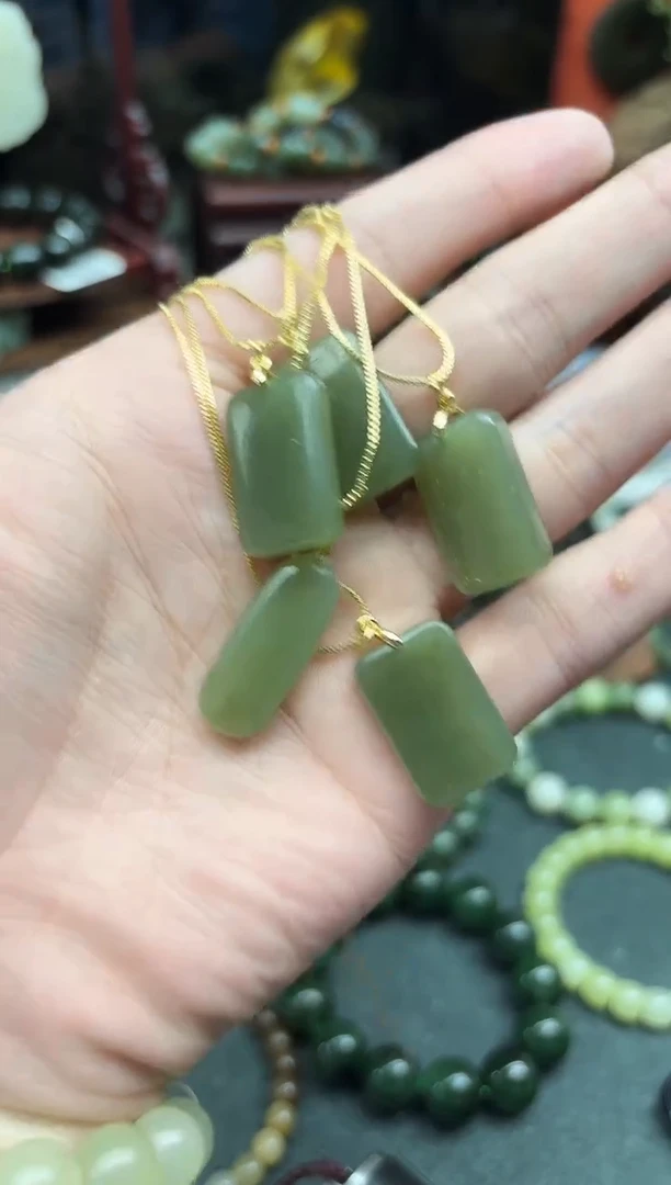 未镶嵌手链和田玉深晴水 无事牌