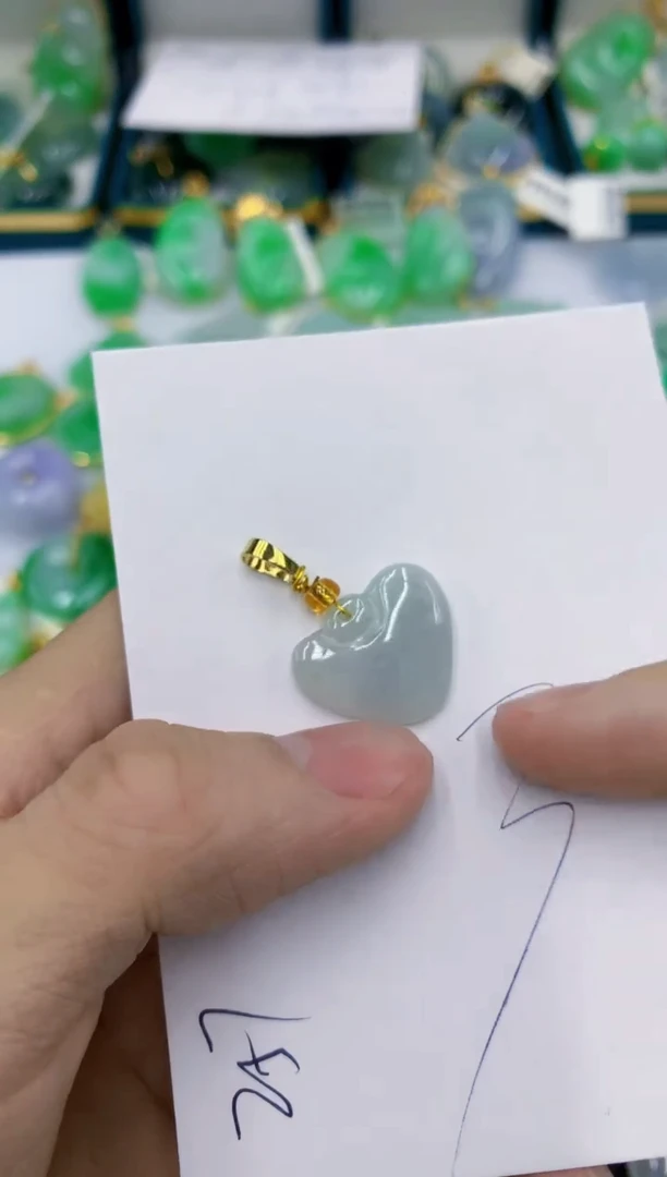 翡翠未镶嵌颈饰11111