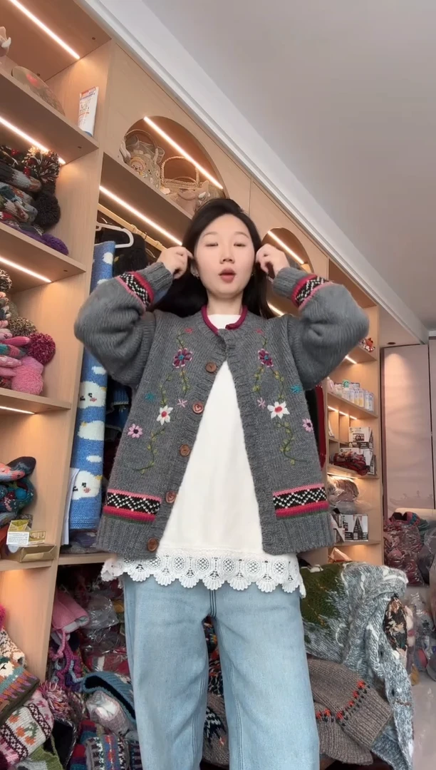 羊毛灰色毛衣L码