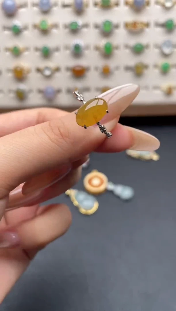 银S925镶嵌戒指翡翠一物一证一礼盒