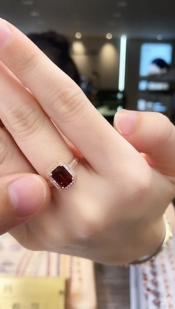 【闪购商品】石榴石戒指银S925镶嵌09