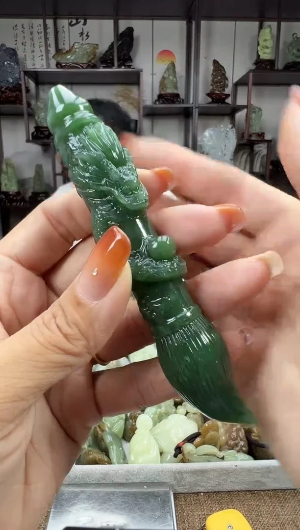 未镶嵌和田玉把件1