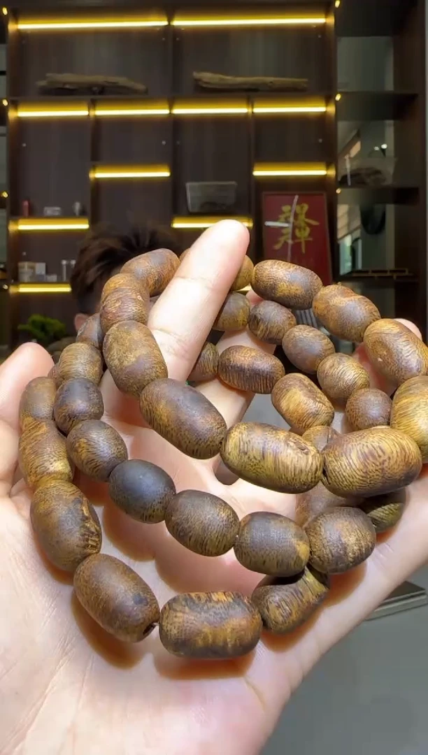 沉香碎屑沉香809号红骨留疤1.1单圈配碎屑香粉多样性发一11