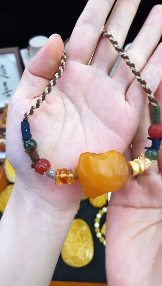 琥珀未镶嵌珠宝奇石柒月