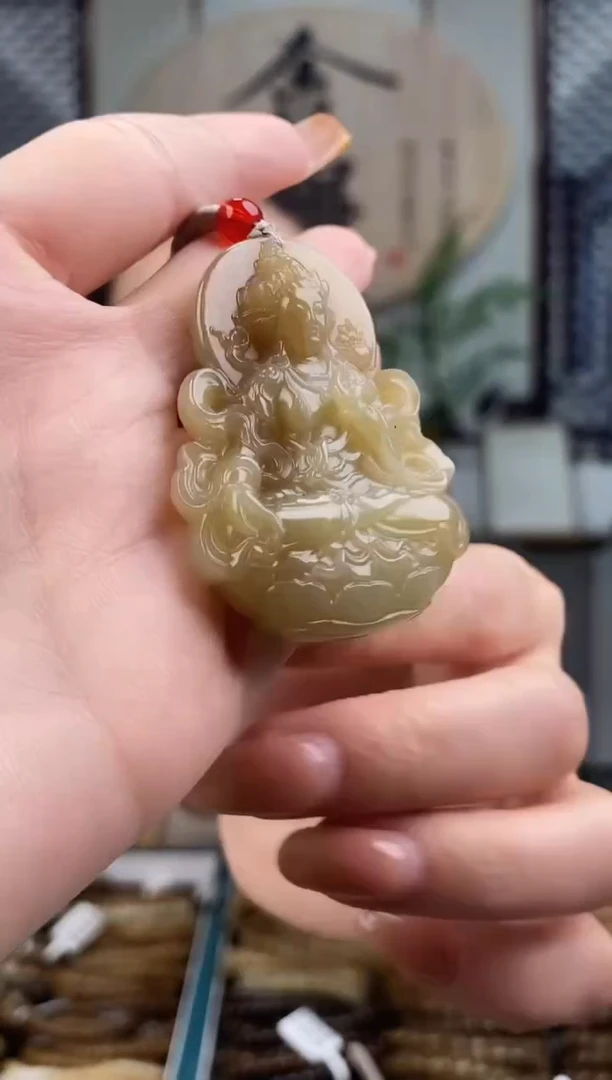 和田玉未镶嵌颈饰拍一发一