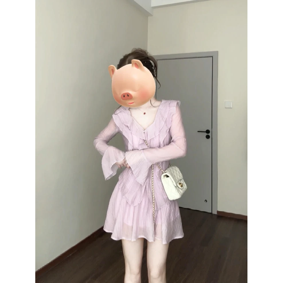 荷叶边V领衬衣2025春季新款设计感荷叶边收腰衬衫上衣短裤两件套