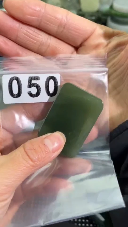 未镶嵌和田玉珠宝半成品牌子