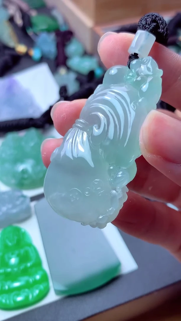 颈饰未镶嵌翡翠天然翡翠A货