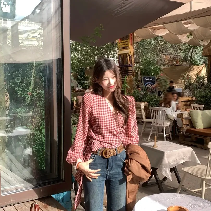 【微醺朗姆】早秋复古格纹设计感上衣摩登显瘦收腰V领衬衫女