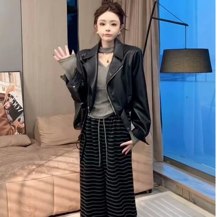 高级复古2025春季新款皮夹克时尚百搭个性显瘦修身设计感小个必备