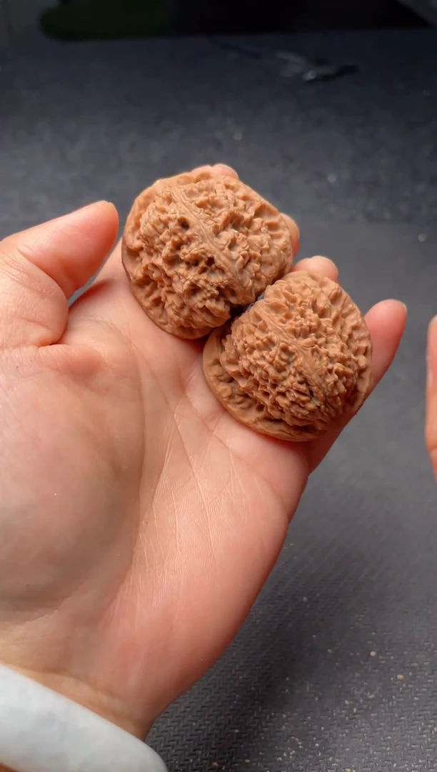 把件文玩核桃w220  南疆石 42尺