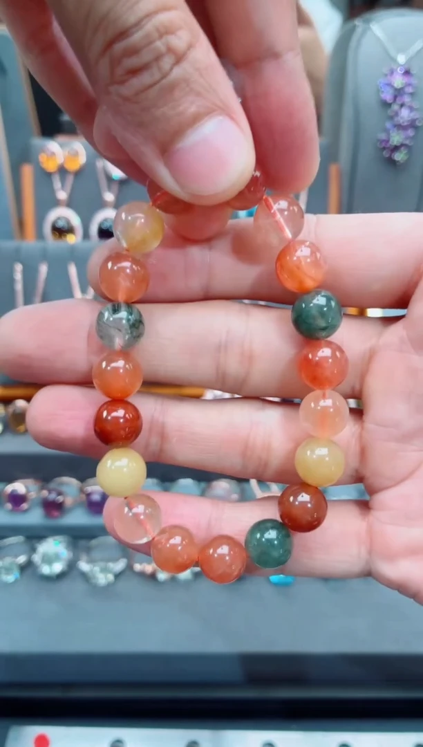 水晶手串未镶嵌水晶手串（多样性发其一）