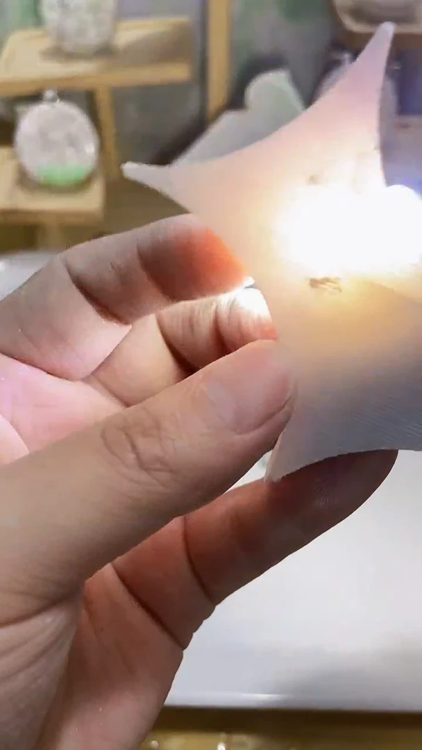翡翠未镶嵌颈饰0东0翡翠珠宝55