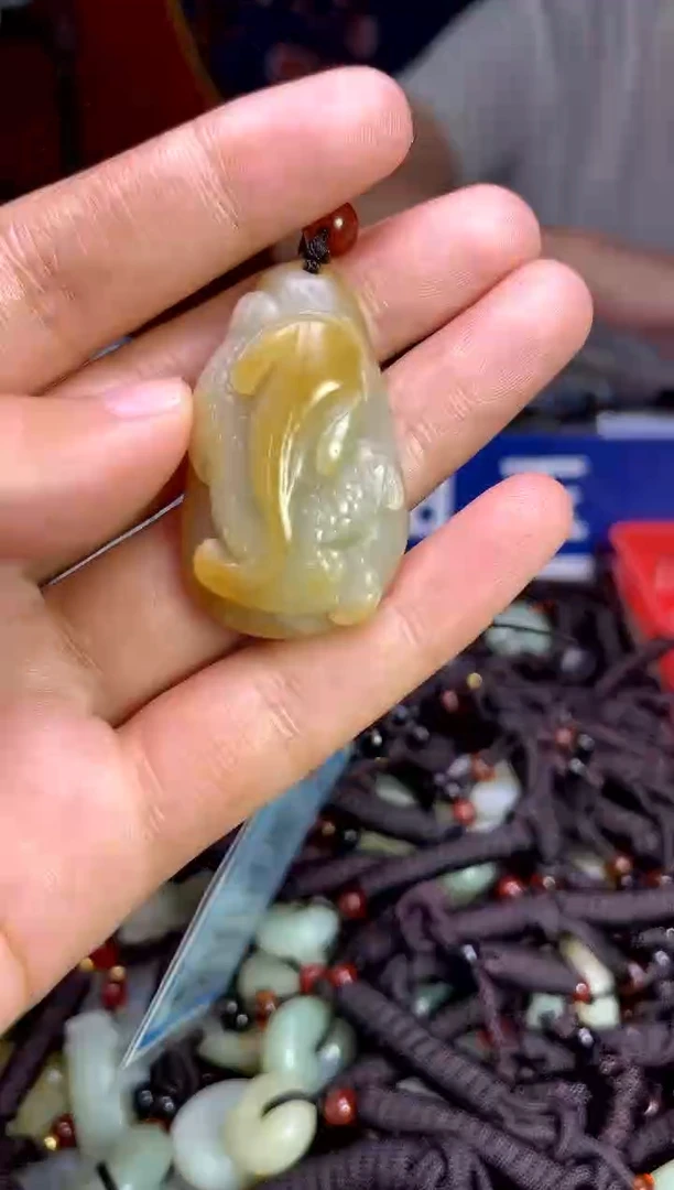 未镶嵌和田玉挂件1