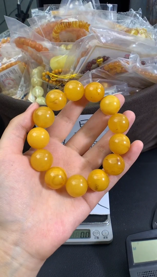 蜜蜡未镶嵌珠宝奇石28