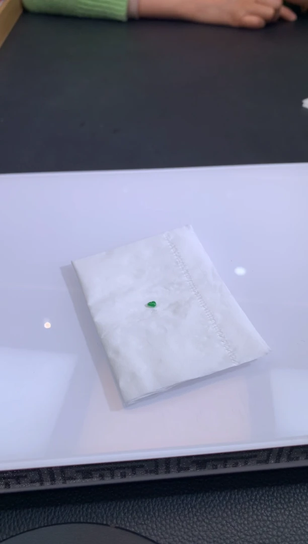 【闪购商品】定制翡翠未镶嵌翡翠